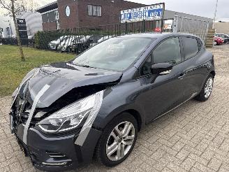 uszkodzony samochody osobowe Renault Clio 0.9 TCe LIFE 33609 KM BOUWJAAR 2020 PRIJS 5999 EURO 2020/4