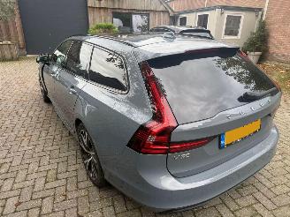Volvo V-90 2.0 T6 AWD PLUGIN PANO HARMAN/KARDON picture 4