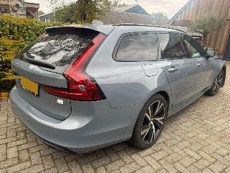 damaged passenger cars Volvo V-90 2.0 T6 AWD PLUGIN PANO HARMAN/KARDON 2021/10