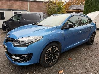 skadebil auto Renault Mégane 1.2 Bose navi camera pdc trekhaak 2014/2