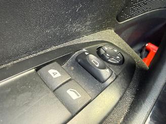 Peugeot 208 1.2 Bleu Lion Airco Navi Nap 5Drs Nieuw Riem picture 18