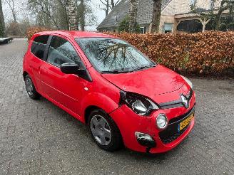 Renault Twingo 1.2 AIRCO CRUISE CENTRAAL picture 11