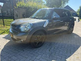 krockskadad bil auto Mini Cooper COUNTRYMAN 1.6 COOPER AIRCO LEER 2011/9