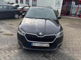 Vrakbiler auto Skoda Fabia Fabia III Combi (NJ5), Combi 5-drs, 2014 / 2022 1.0 TSI 12V 2019/10