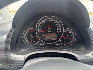 Volkswagen Up!  picture 13