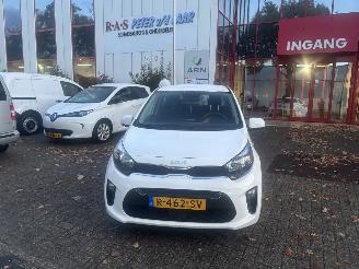 škoda osobní automobily Kia Picanto 1.0 Comfortline 2022/11