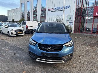 Damaged car Opel Crossland X 1.5 CDTI Innovation 2019/1