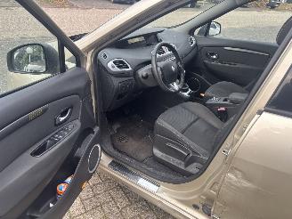 Renault Mégane Scénic 2.0 16V automaat picture 9