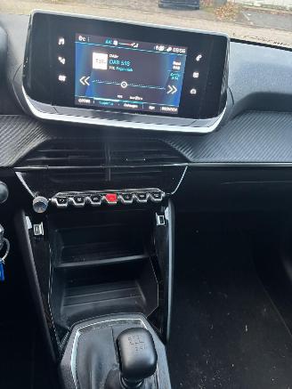 Peugeot 208 1.2 PureTech Active picture 16