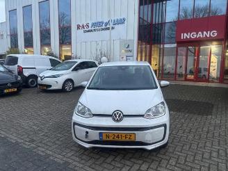 Uttjänta bilar auto Volkswagen Up! Up! (121), Hatchback, 2011 1.0 MPI 12V 2021/10