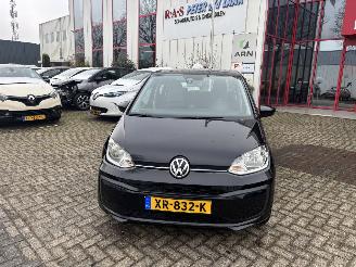 Vaurioauto  passenger cars Volkswagen Up! 1.0 BMT MOVE UP 2019/1