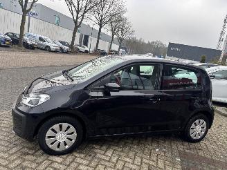 Volkswagen Up! 1.0 BMT MOVE UP picture 3