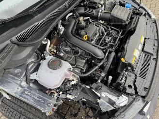 Volkswagen Polo 1.0 -70 Kw Goal picture 26