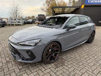 krockskadad bil auto Cupra Leon VZ 300 Pk Face Lift 2025/8