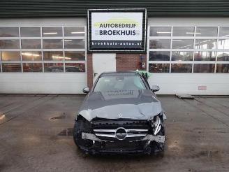 Coche siniestrado Mercedes C-klasse C (W205), Sedan, 2013 / 2021 C-220 2.2 CDI BlueTEC, C-220 d 16V 2017/6