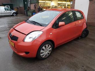 Toyota Yaris  picture 2