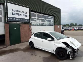 Peugeot 208 208 I (CA/CC/CK/CL), Hatchback, 2012 / 2019 1.2 Vti 12V PureTech 82 picture 1