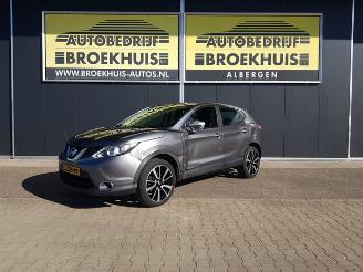 Schadeauto Nissan Qashqai 1.2 Connect Edition 2014/8