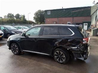 Mitsubishi Outlander Outlander (GF/GG), SUV, 2012 / 2022 2.0 16V PHEV 4x4 picture 6