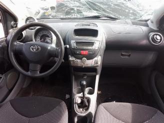 Toyota Aygo Aygo (B10), Hatchback, 2005 / 2014 1.0 12V VVT-i picture 8