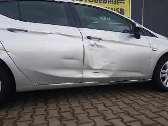 Opel Astra 1.0 Edition picture 9