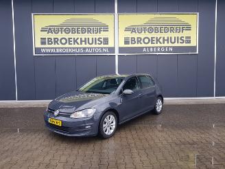 krockskadad bil auto Volkswagen Golf 1.0 TSI Connected Series 2016/9