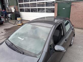 Toyota Yaris Yaris III (P13), Hatchback, 2010 / 2020 1.33 16V Dual VVT-I picture 8