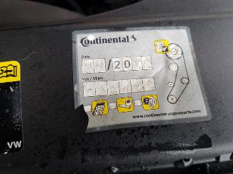 Volkswagen Golf 2.0 TDI Highline picture 20