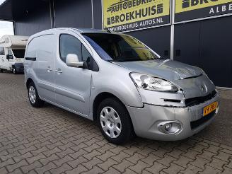 Peugeot Partner 120 1.6 e-HDI L1 Navteq 2Tronic AUTOMATIC picture 6