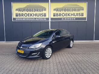 Damaged car Opel Astra 1.4 Turbo Cosmo 2013/12