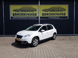 Damaged car Peugeot 2008 1.2 PureTech Active 2015/10