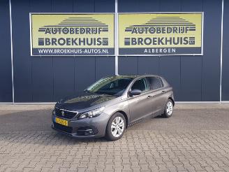 skadebil auto Peugeot 308 1.6 BlueHDi Blue Lease Executive 2018/4