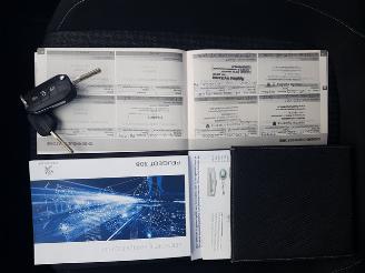 Peugeot 308 1.6 BlueHDi Blue Lease Executive picture 19