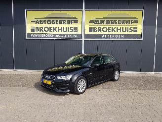 skadebil auto Audi A3 Sportback 1.6 TDI ultra Attraction Pro Line 2015/5