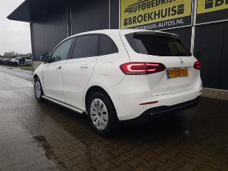 Mercedes B-klasse 200d picture 7