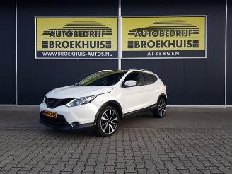 krockskadad bil auto Nissan Qashqai 1.2 Premier Edition 2014/4