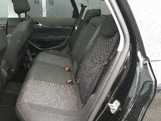 Peugeot 308 SW 1.2 PureTech Blue Lease Executive picture 17