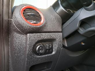 Opel Corsa 1.6-16V T Color Edition GSI picture 22