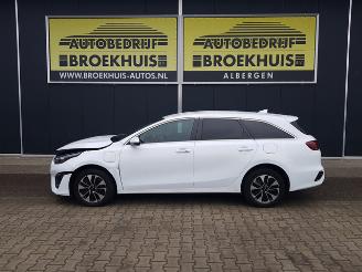 Kia Ceed 1.6 GDI PHEV DynamicPlusLine picture 2