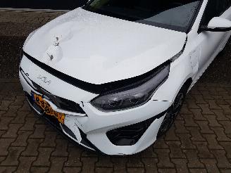 Kia Ceed 1.6 GDI PHEV DynamicPlusLine picture 11