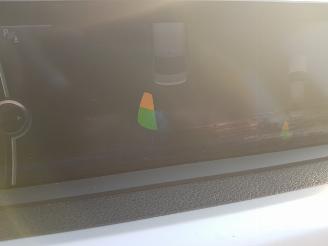 BMW 3-serie 320i Executive picture 28