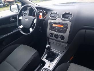 Ford Focus 1.6 Comfort picture 16
