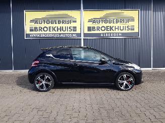 Peugeot 208 1.6 THP GTi picture 4