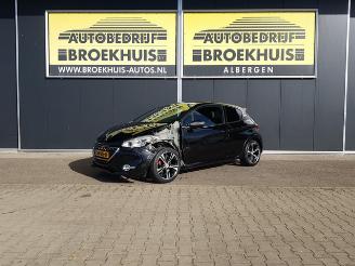 Vaurioauto  passenger cars Peugeot 208 1.6 THP GTi 2014/9