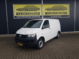 krockskadad bil bedrijf Volkswagen Transporter 2.0 TDI L1H1 BM T800 Baseline 2013/6
