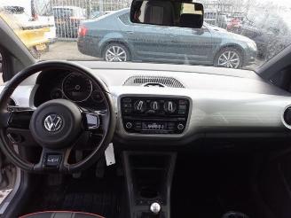 Volkswagen Up! Up! (121), Hatchback, 2011 1.0 12V 75 picture 18