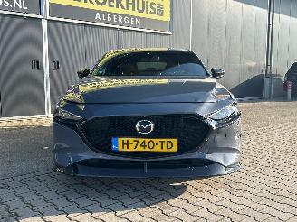 Mazda 3 2.0 e-SkyActiv-X M Hybrid 180 Luxury picture 3