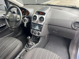 Opel Corsa 1.2-16V Edition picture 12