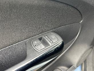 Opel Corsa 1.2-16V Edition picture 24