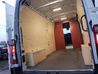 Renault Master T35 2.3 dCi 150 L3H3 Energy Comfort picture 16